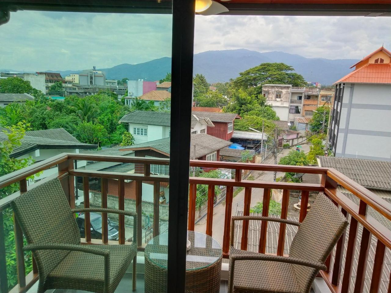 Hotel De Wualai-Sha Extra Plus Chiang Mai Esterno foto